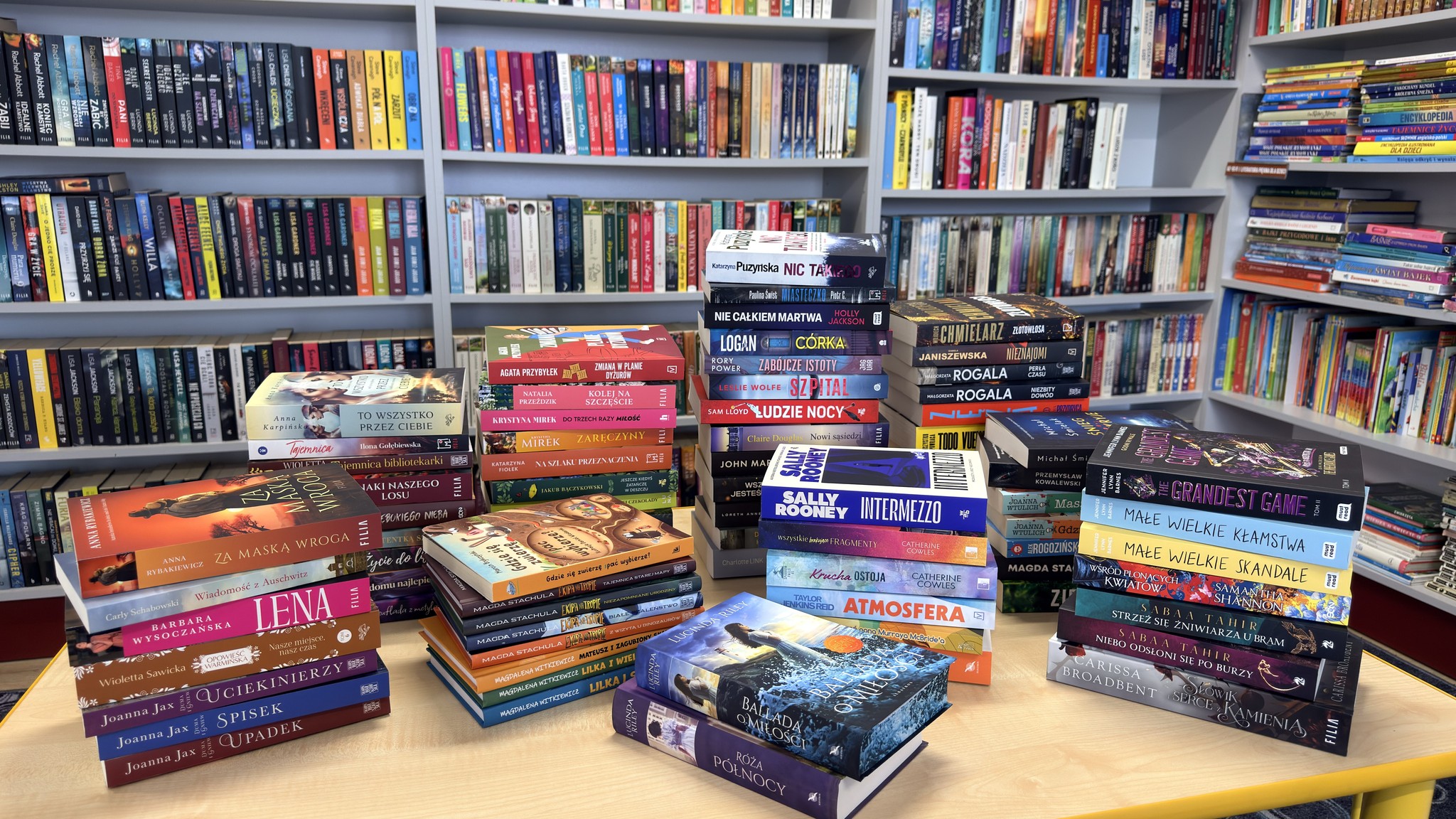  	Nowości ksiąźkowe - czyli co nowego w naszej bobliotece.